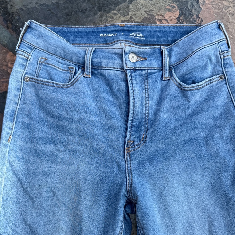 Old Navy Women's Medium Blue High-Rise Jeans